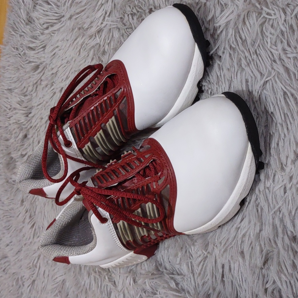 Adidas white and burgundy leather golf shoes Women's size 7.5